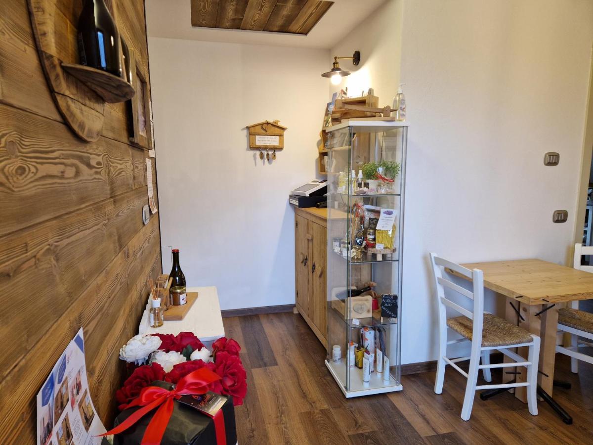 Azienda Agricola Agriturismo I Sei Petali Capo di Ponte Eksteriør bilde